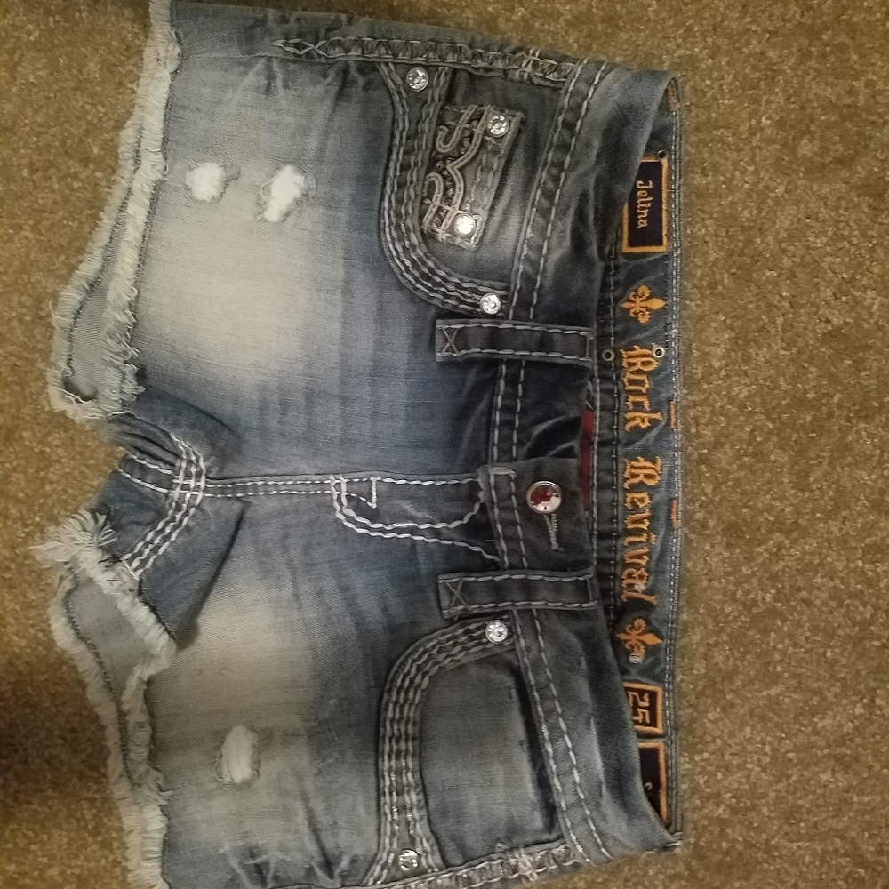 Rock rival shorts